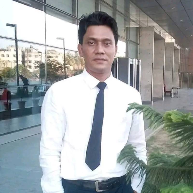 Sharif Mansuri, 36, berlin