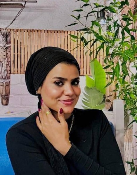 Farida, 35, Sherrelwood