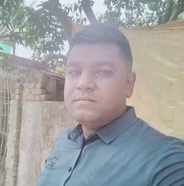 Akbar, 31, Montesarchio