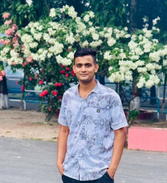 Reyaz uddin, 28, Two Rivers