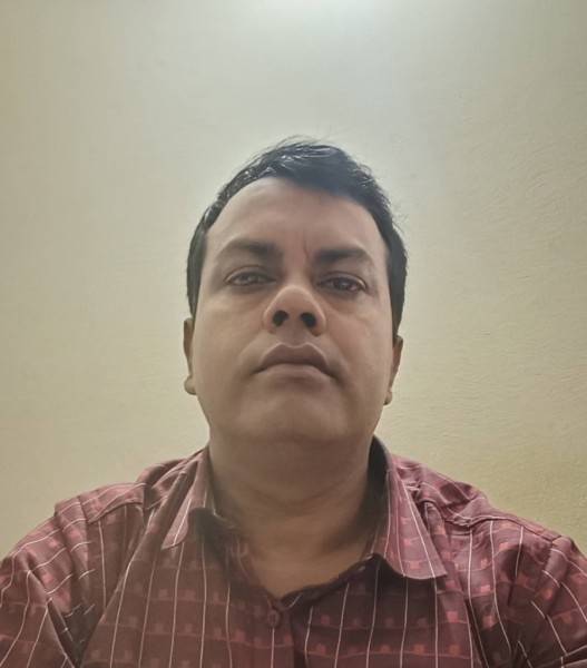 Hasan, 34, Los angeles