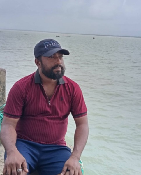 Raz, 28, Suisse