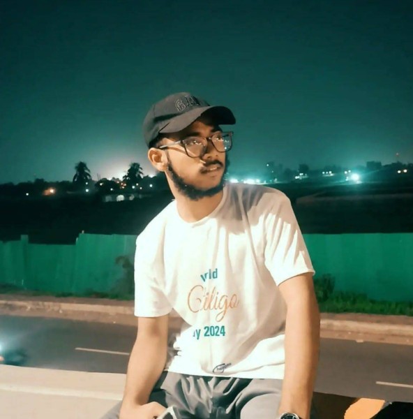 Mahmud, 20, Widnica