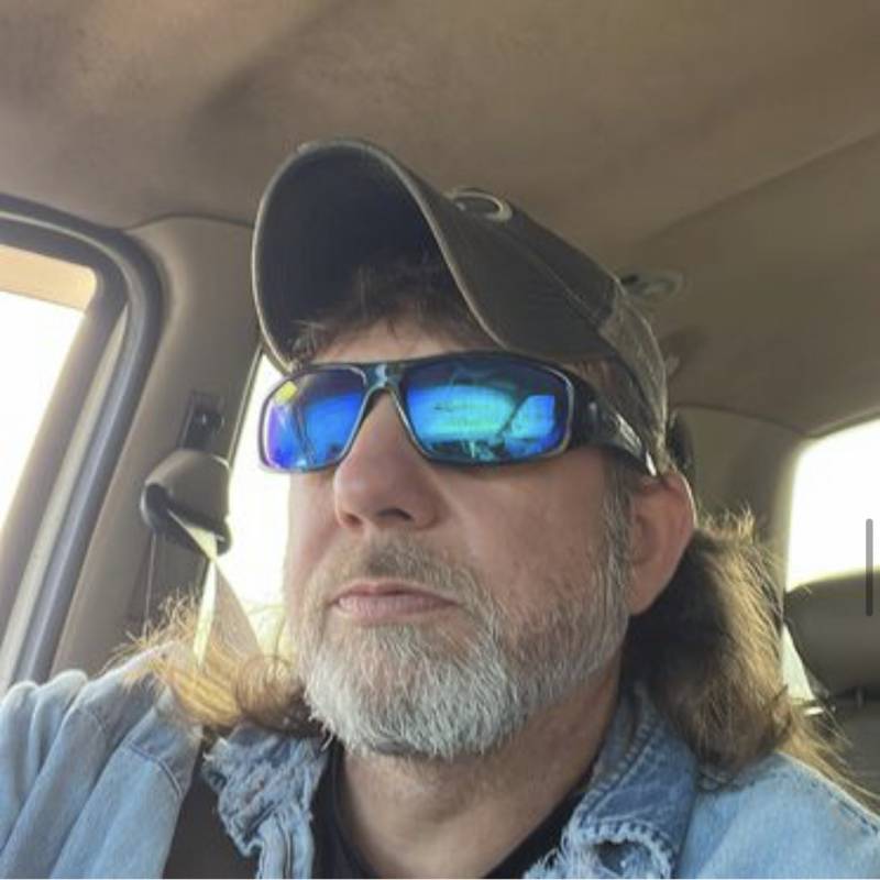 Edward, 49, Muscat