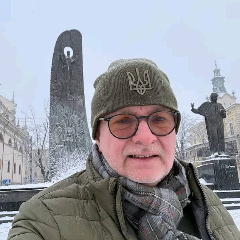 Wattie, 69, Lleida