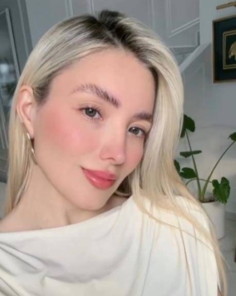 Mia Sofia, 39, Pelham