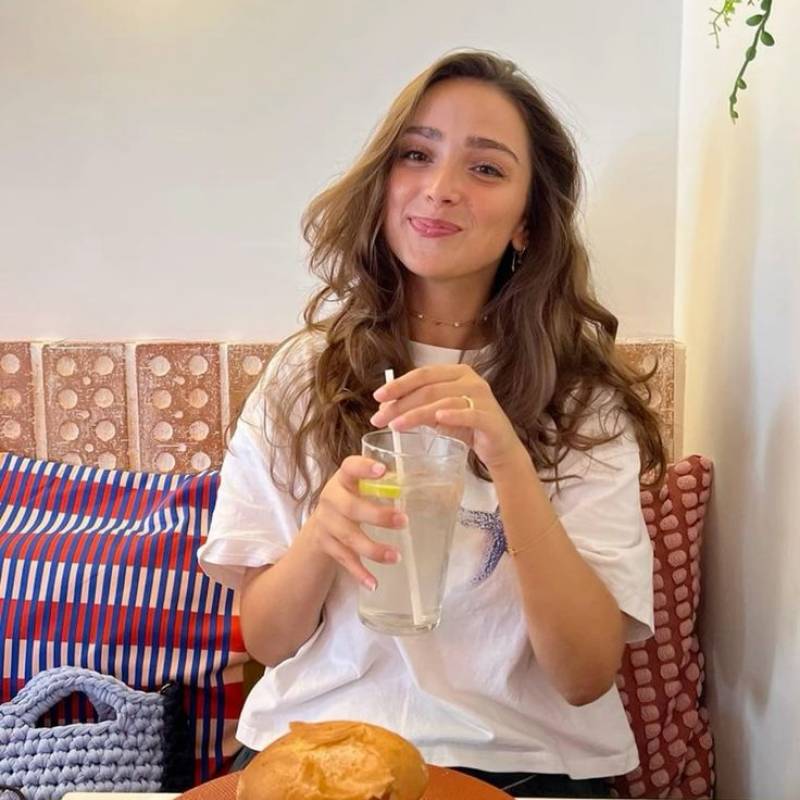 Joyce, 39, Pananaw
