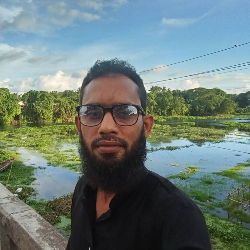 Karim khan, 34, Moymmonciho