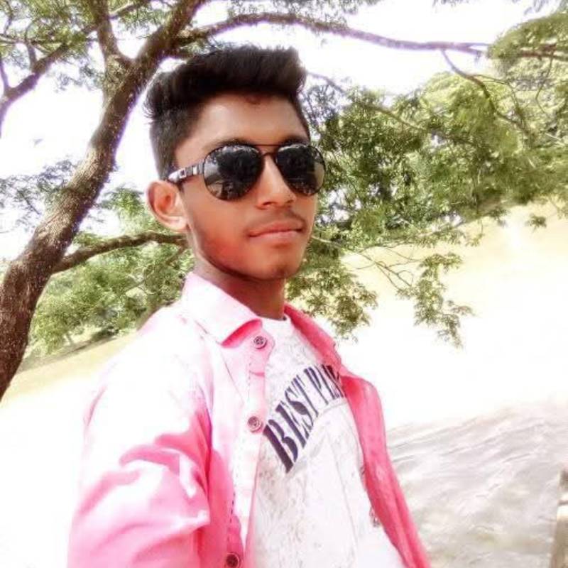Nur, 27, Gueltat Sidi Saad
