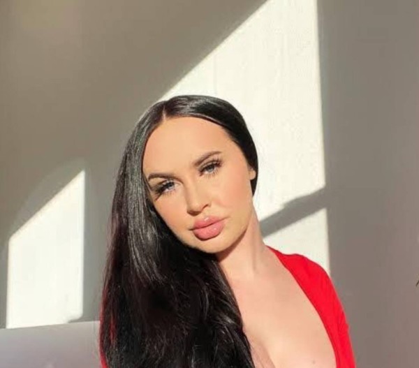 Annie, 29, Bouar