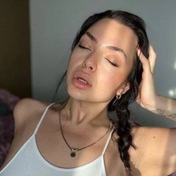 Antonia, 27, Alanganallr