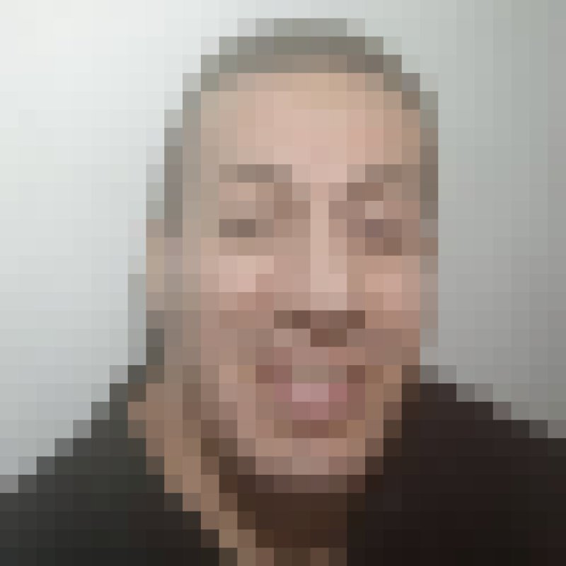 Hakim., 47, Fomboni