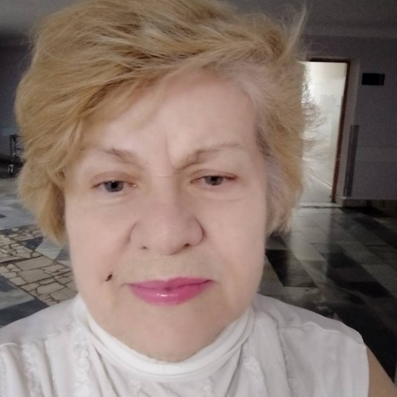K., 19, Caseros