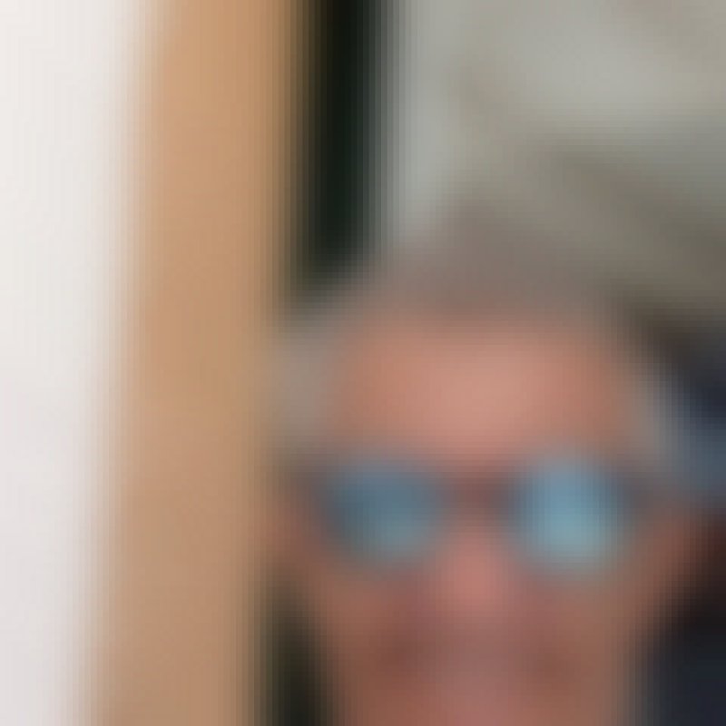 antonioi, 63, Kurhani