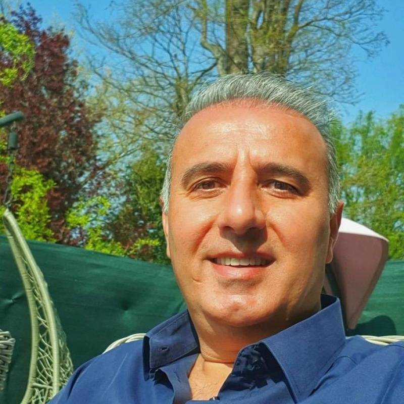 Leon, 50, Vichy