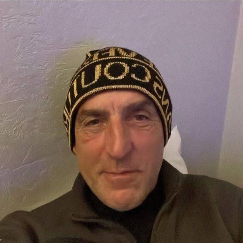 Alex, 54, Tamzoura