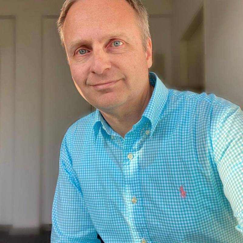 Ronald, 65, Rue
