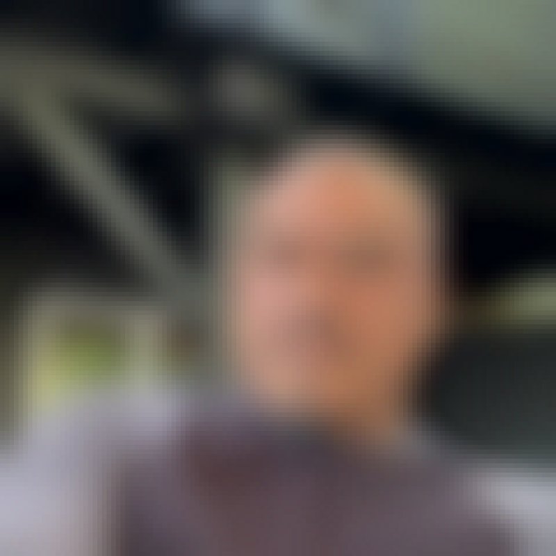 Seng, 47, Bu