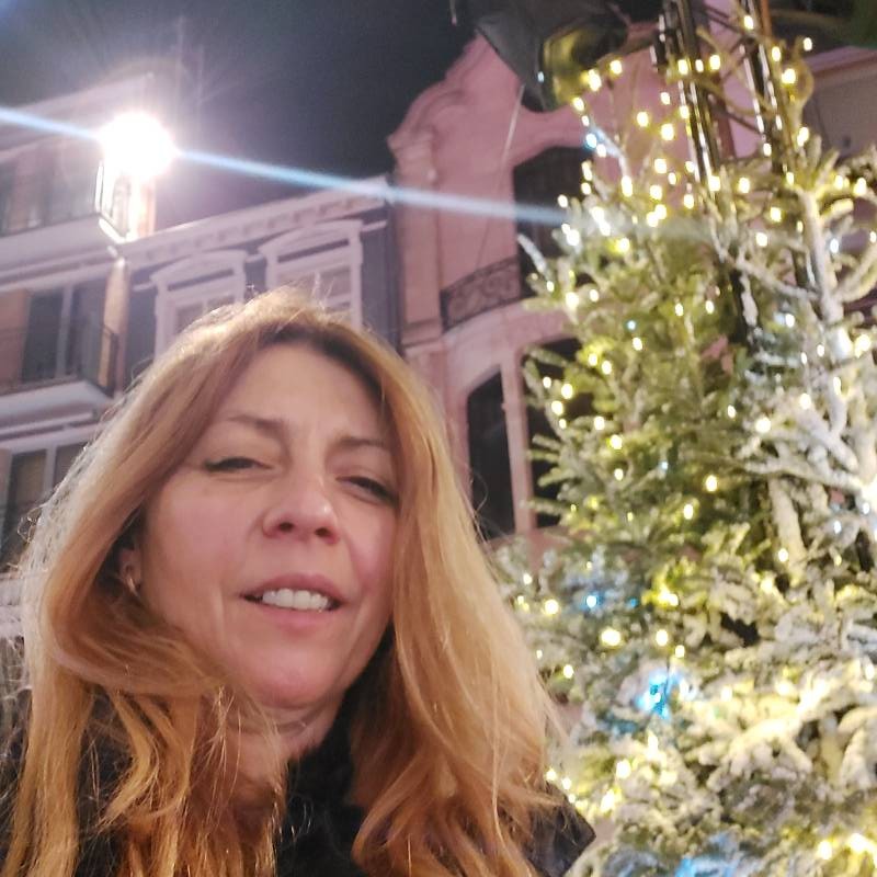 Bo, 41, Sampurdhaka