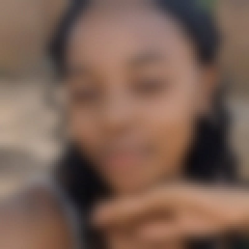 Lauriana, 21, Gour