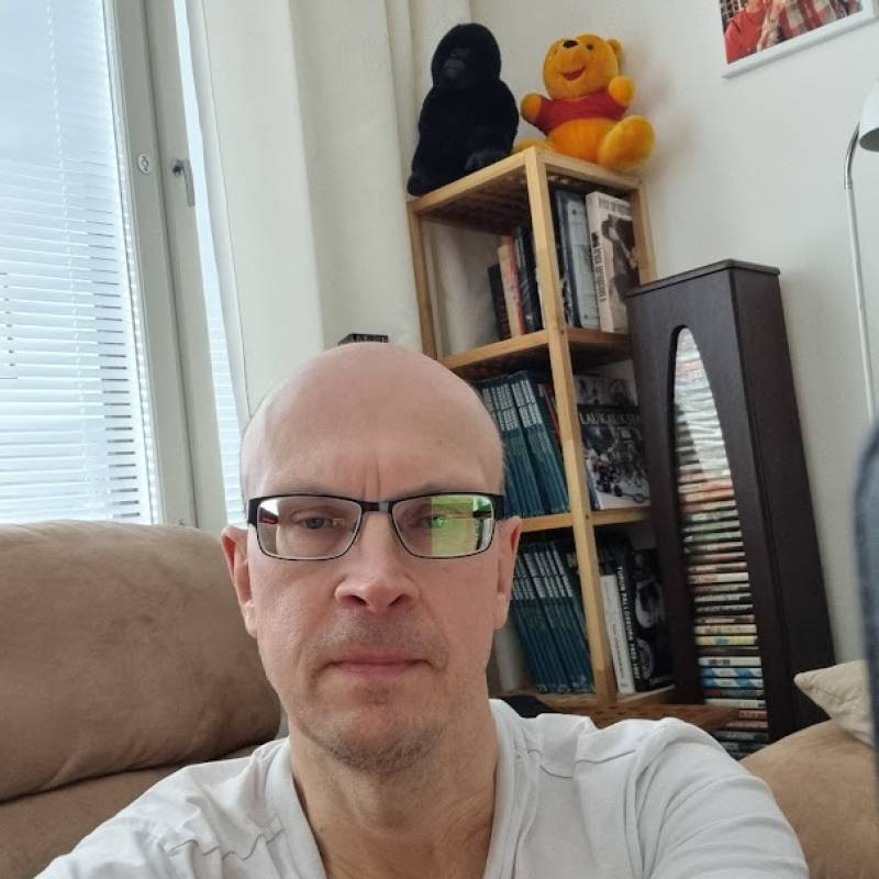 Juha, 55, Madha