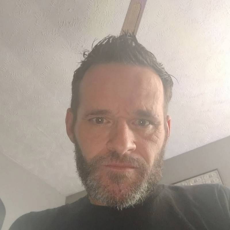 Bobby, 18, Patiram