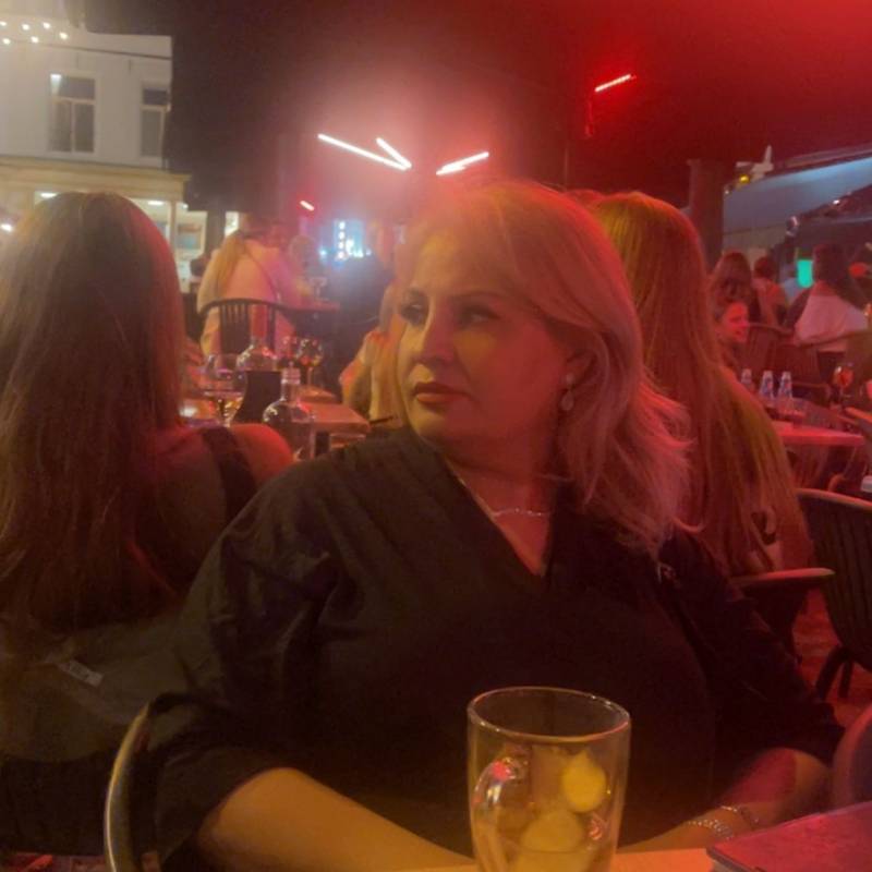 SARAH, 53, Allada