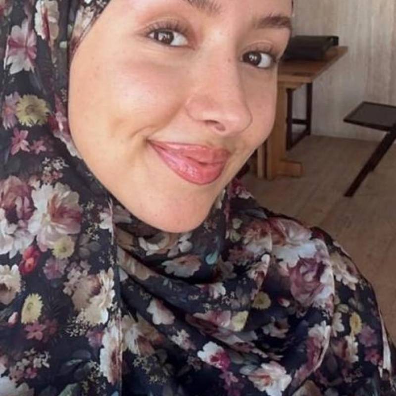 Farah Salaam, 40, Ratchaburi