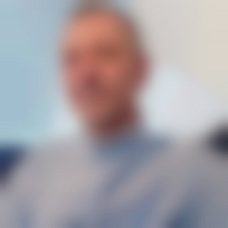 Zolee, 46, Sieyik