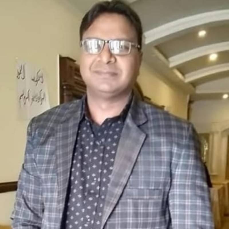 Pastor Waqar  Salamat, 49, Guadeloupe