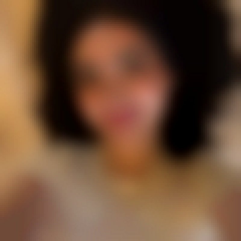 Amber Jones, 29, Jiroft