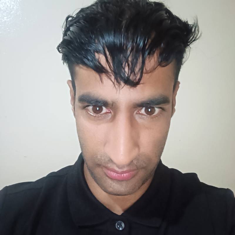 Mohamed, 27, Dubuque