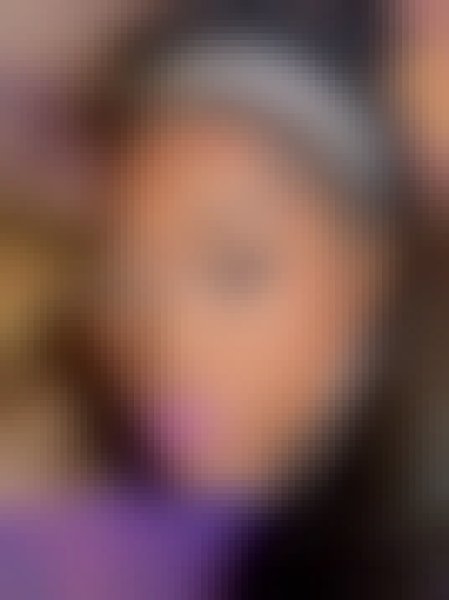 Victoria Jones, 35, Mayenne