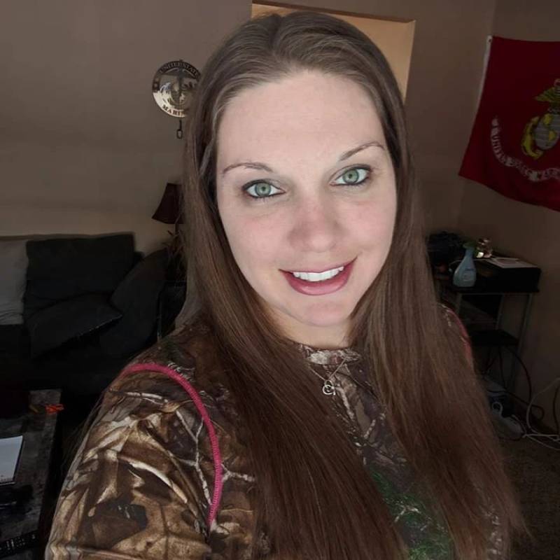 laura, 39, Kennebec
