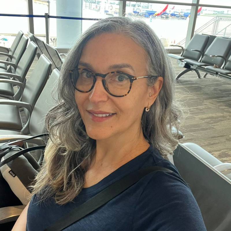 Angela, 35, Canada