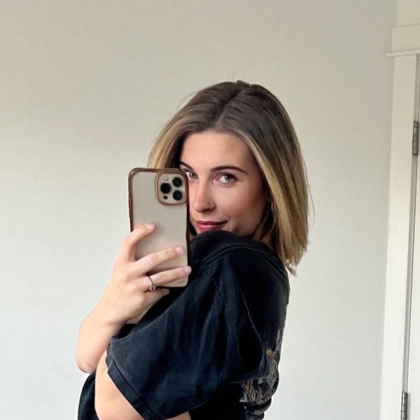 Riley is, 28, Sulat