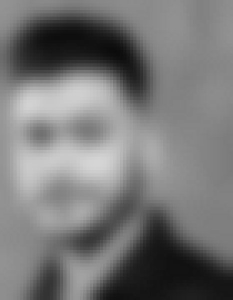 Montasar, 29, Mary