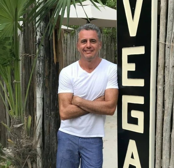Davis G. Adam, 63, Rajaldesar
