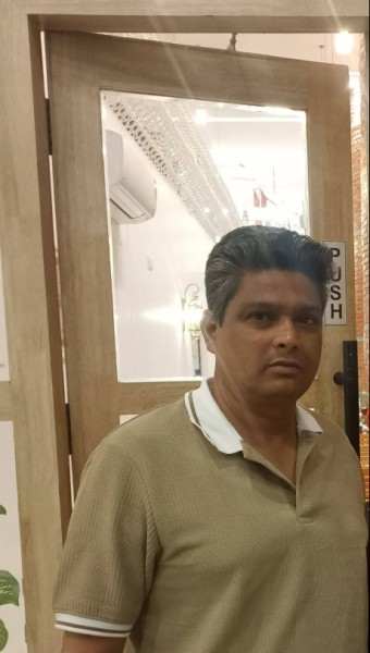 Mohammed, 55, Usulutn