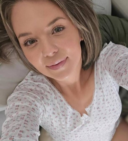 Mary, 29, Espagne