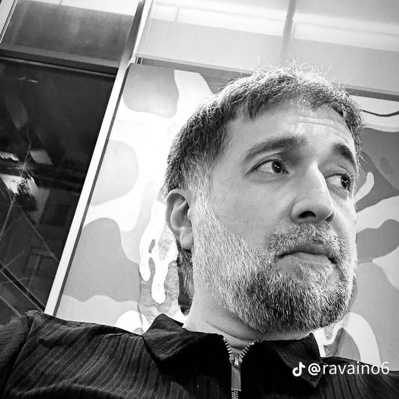 Raven  bashirov, 39, Bideipur