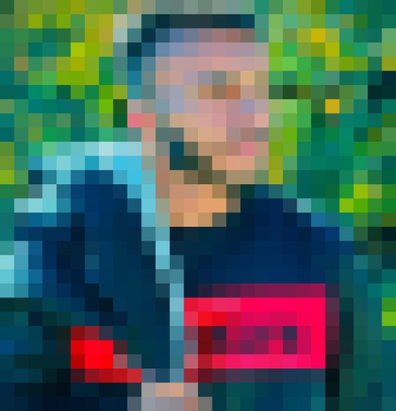 Hassan, 23, Alicia
