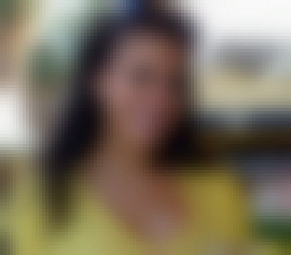 Linda Dell, 39, Japan