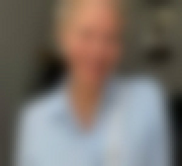 Asta, 54, Honolulu