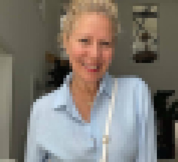 Asta, 54, Puzol