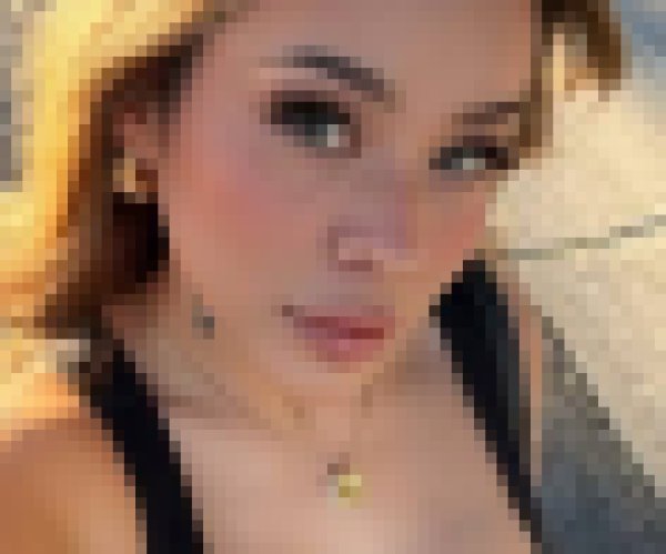 Elizabeth, 43, Lotte
