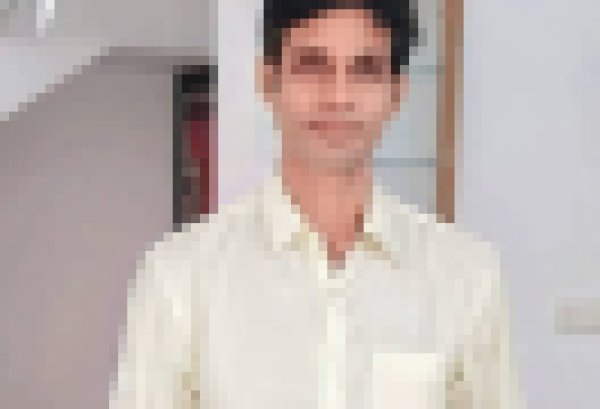 Jibu ss, 39, Paris