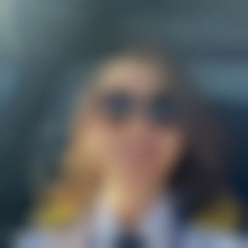 Elena George, 32, Aubergenville