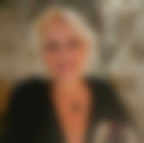 Stella, 68, United Kingdom