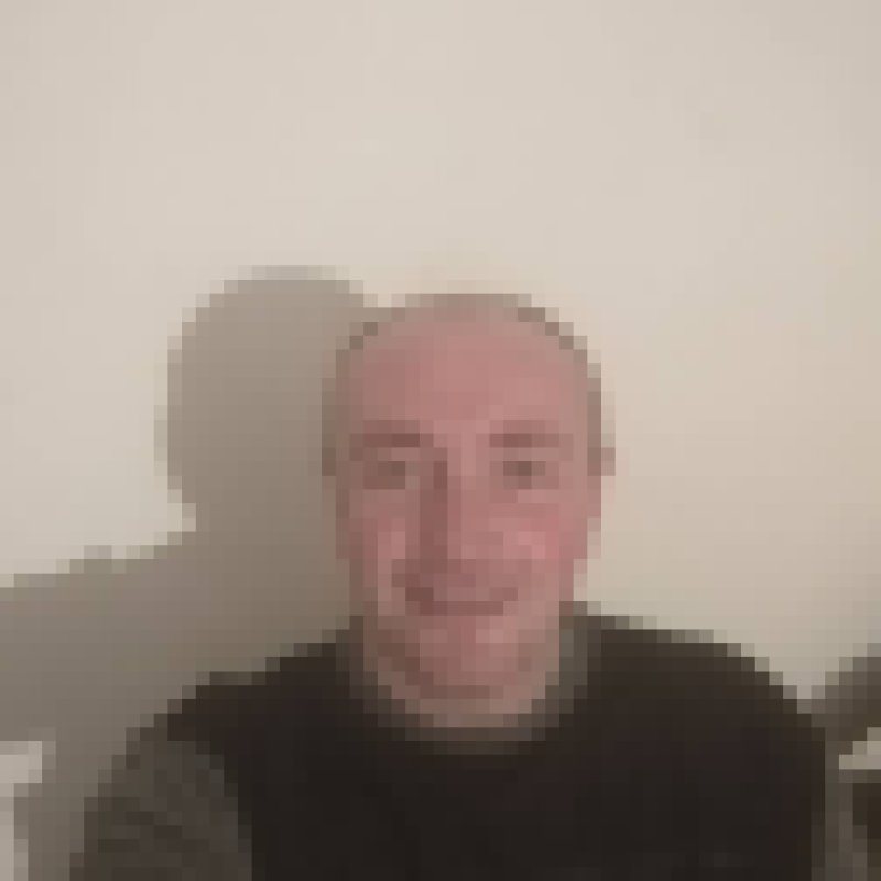 Casko, 40, Carvajal